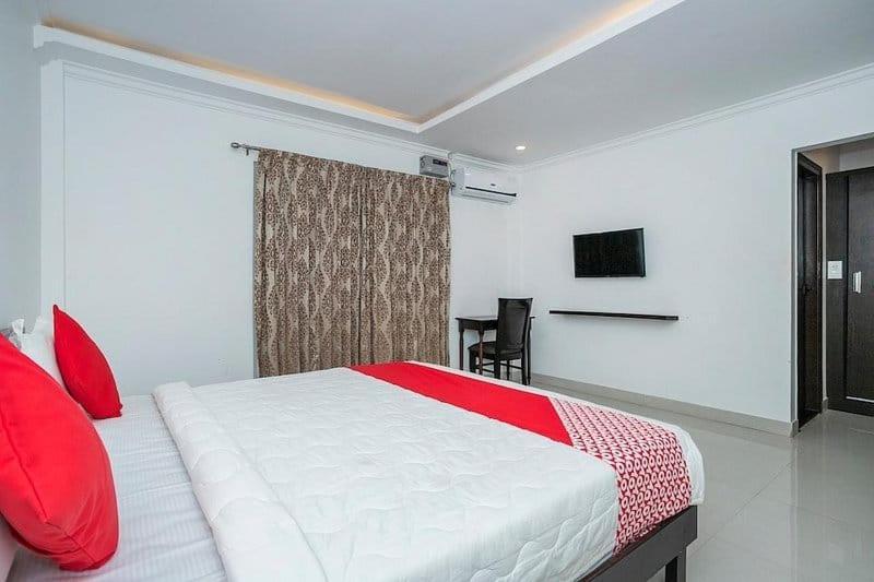 Square Inn Devanahalli Bagian luar foto